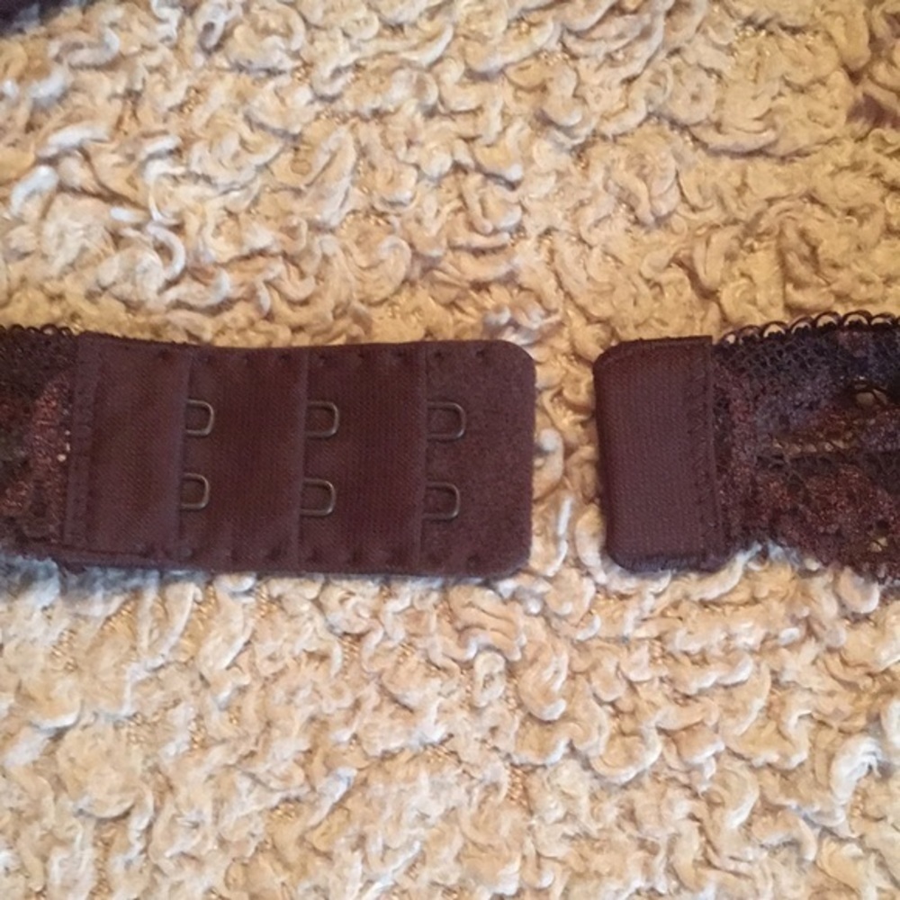 34C VICTORIA’S SECRET Bra - Picture 5 of 8
